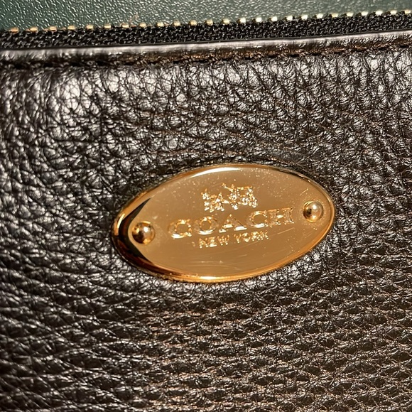 Coach Wristlet - Picture 3 of 4